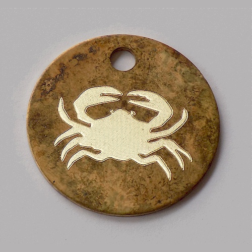 Artists Residence - 38mm Brass Crab - Click Image to Close